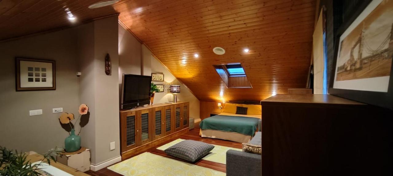 סנטיאגו דה קומפוסטלה Hhc - Holidays House Compostela מראה חיצוני תמונה