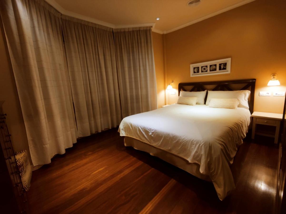 סנטיאגו דה קומפוסטלה Hhc - Holidays House Compostela מראה חיצוני תמונה