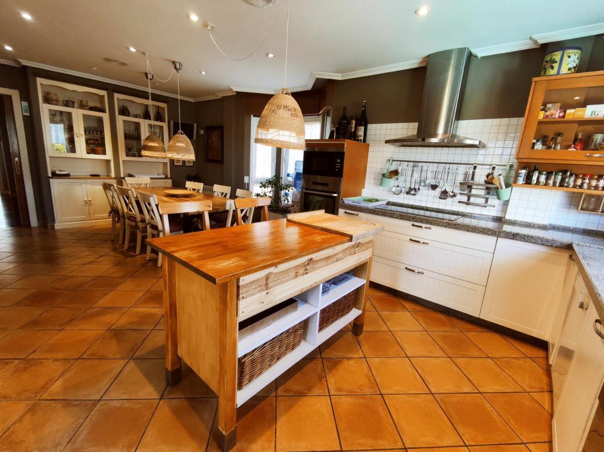 סנטיאגו דה קומפוסטלה Hhc - Holidays House Compostela מראה חיצוני תמונה