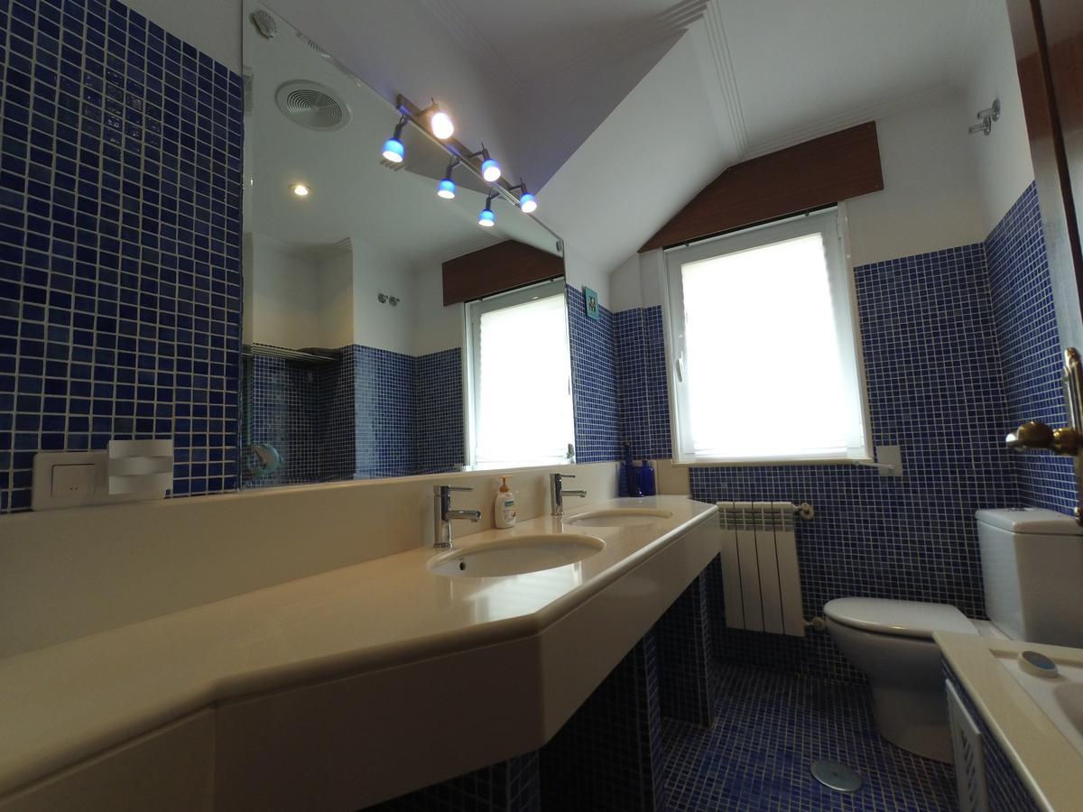 סנטיאגו דה קומפוסטלה Hhc - Holidays House Compostela מראה חיצוני תמונה